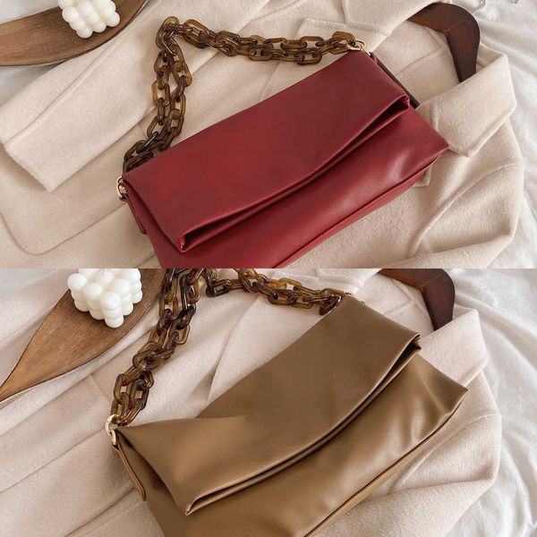 single package thick chain shoulder bags for women 2021 casual solid color crossbody handbags and purses female brands pu leather messenger
single package thick chain shoulder bags for women 2021 casual solid color crossbody handbags and purses female brands pu leather messenger
