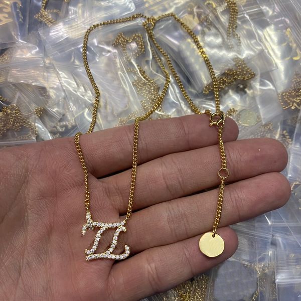 luxury design classic fashion chain necklace diamonds f letter pendants designer jewelry birthday festive party gifts fn1 --05, Silver
luxury design classic fashion chain necklace diamonds f letter pendants designer jewelry birthday festive party gifts fn1 --05, Silver