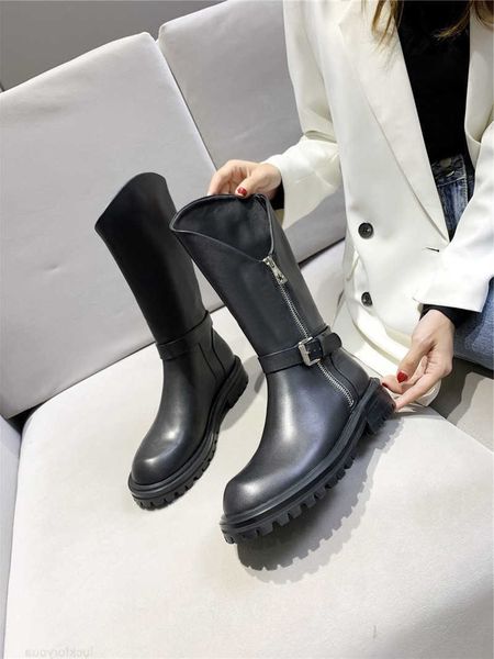 shoes dress boots ankle luxury designer women aviator leather suede black bootie with original box
shoes dress boots ankle luxury designer women aviator leather suede black bootie with original box