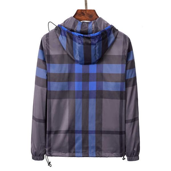 2023 fashion mens designer jacket coat caps winter autumn stylist women casual hooded windbreaker outerwear zipper, Black;brown
2023 fashion mens designer jacket coat caps winter autumn stylist women casual hooded windbreaker outerwear zipper, Black;brown
