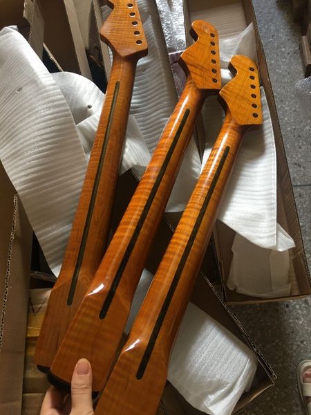 1pc roasted flame maple electric guitar neck part 22 fret 25.5 inch rosewood fingerboard bone nut gloss finished
1pc roasted flame maple electric guitar neck part 22 fret 25.5 inch rosewood fingerboard bone nut gloss finished