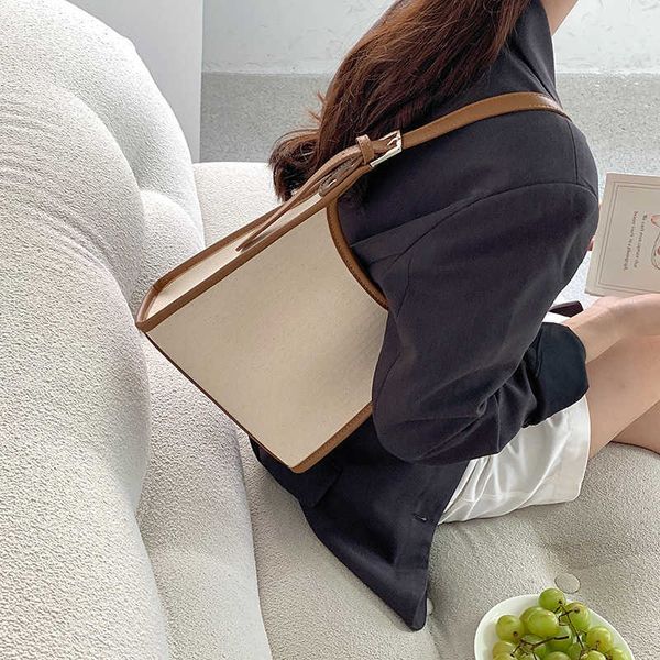 purses contrast canvas bag for female summer versatile splicing one shoulder hand versatile high-class underarm
purses contrast canvas bag for female summer versatile splicing one shoulder hand versatile high-class underarm
