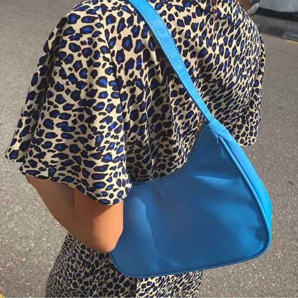 single package casual nylon hobos women handbags large capacity fashion ladies shoulder solid color simple female clutch purse baguette bag
single package casual nylon hobos women handbags large capacity fashion ladies shoulder solid color simple female clutch purse baguette bag