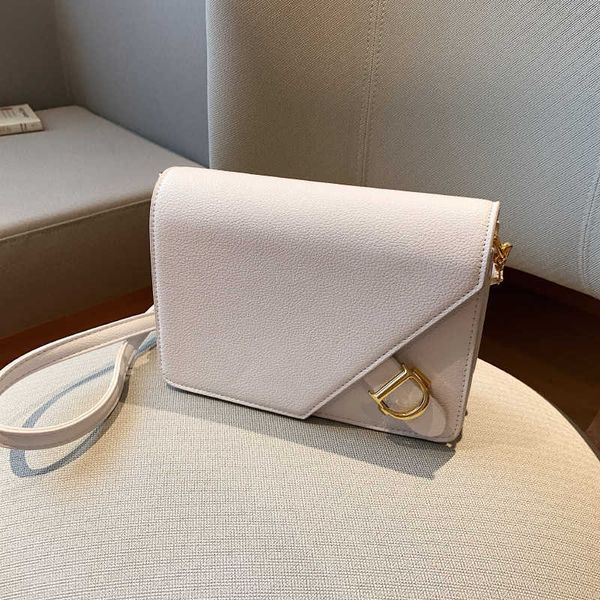 messenger bags simple and women's bag small square one shoulder casual autumn new crossbody
messenger bags simple and women's bag small square one shoulder casual autumn new crossbody