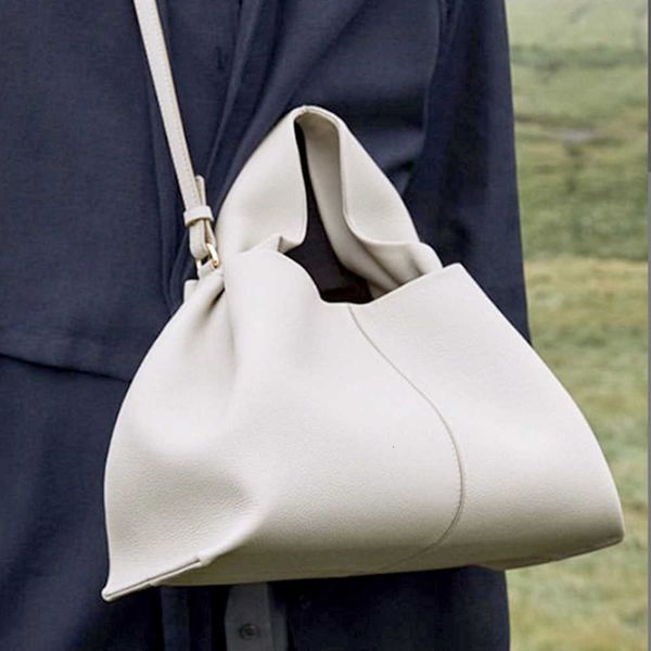 single package fashion cloud women handbag soft leather clutches dumpling hobo bag vintage shoulder crossbody bags for 2021 tote c0308
single package fashion cloud women handbag soft leather clutches dumpling hobo bag vintage shoulder crossbody bags for 2021 tote c0308
