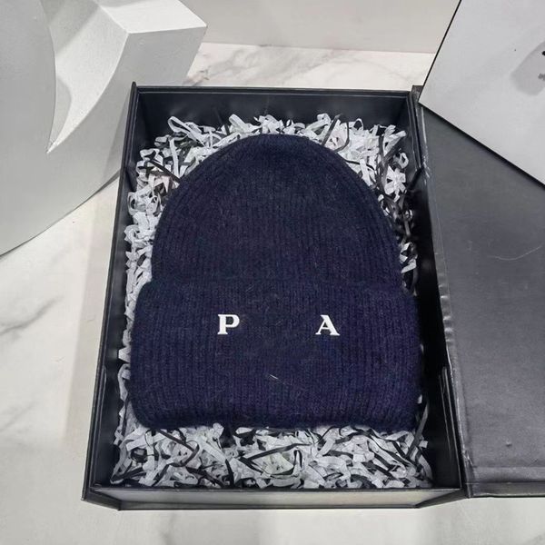 designer brand men's beanie hats women's autumn and winter new letter p fashion classic outdoor cold-proof warm knitted hat, Blue;gray
designer brand men's beanie hats women's autumn and winter new letter p fashion classic outdoor cold-proof warm knitted hat, Blue;gray