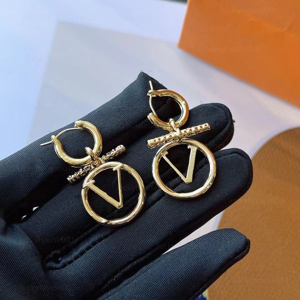 vintage charm 18k gold plated womens earrings stainless steel studs luxury geometric pendant couple womens wedding party gift jewelry access, Golden
vintage charm 18k gold plated womens earrings stainless steel studs luxury geometric pendant couple womens wedding party gift jewelry access, Golden