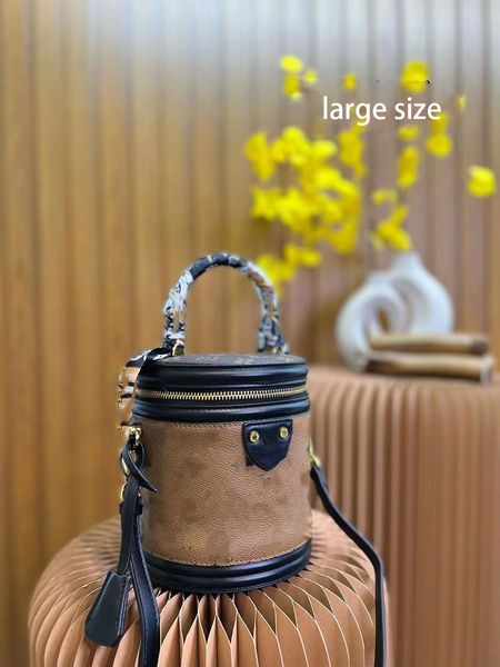 luxurys designers bucket bag real leather classic presbyopic printing handbags purses petit noe modeling crossbody handle and detachable
luxurys designers bucket bag real leather classic presbyopic printing handbags purses petit noe modeling crossbody handle and detachable
