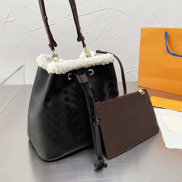 2ps designer bags for women lamb hair bucket bag winter shoulder crossbody bags removable belt drawstring l letter wallet handbag purse tote
2ps designer bags for women lamb hair bucket bag winter shoulder crossbody bags removable belt drawstring l letter wallet handbag purse tote