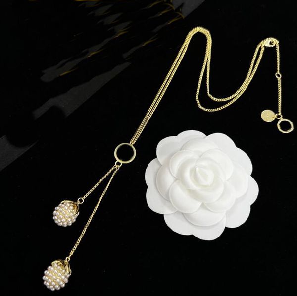 simplicity design classic fashion women pearl brass necklace circular with f initials letter pendants designer jewelry birthday festive part, Silver
simplicity design classic fashion women pearl brass necklace circular with f initials letter pendants designer jewelry birthday festive part, Silver