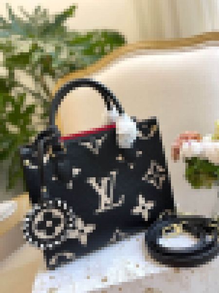luxurys designers bags womens handbags purse flower tote bag ladies casual tote pvc leather shoulder bags female big purse handbag
luxurys designers bags womens handbags purse flower tote bag ladies casual tote pvc leather shoulder bags female big purse handbag