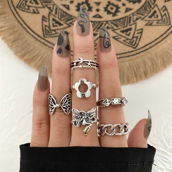 cluster rings hiphop flower butterfly rings set for women men retro punk silver plated heart chain finger ring jewelry gothic accessories l2, Golden;silver
cluster rings hiphop flower butterfly rings set for women men retro punk silver plated heart chain finger ring jewelry gothic accessories l2, Golden;silver