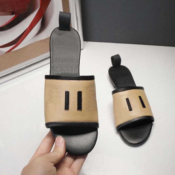 woman slippers fashion sandals beach classic slipper platform alphabet lady leather flat slides by shoe02 04, Black
woman slippers fashion sandals beach classic slipper platform alphabet lady leather flat slides by shoe02 04, Black