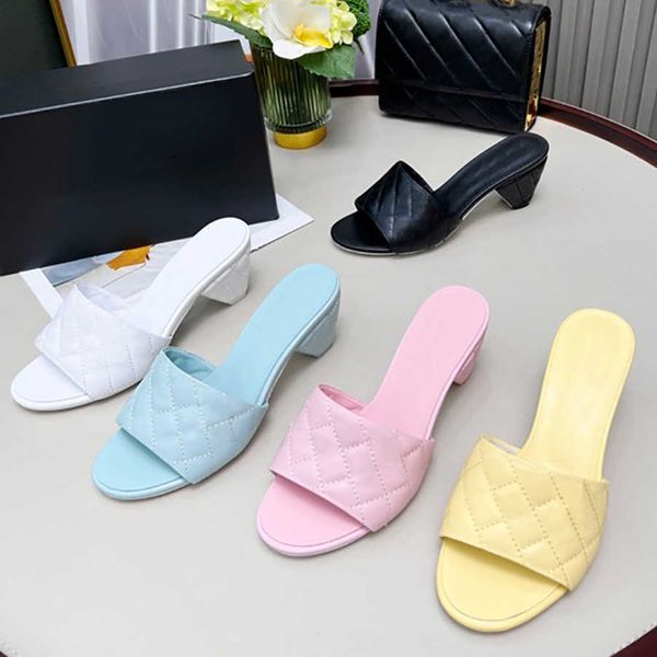 woman slippers sandals women slipper shoes slide eu 35-41 metal decor classic plaid fashion classics sandal 01 stylish, Black
woman slippers sandals women slipper shoes slide eu 35-41 metal decor classic plaid fashion classics sandal 01 stylish, Black
