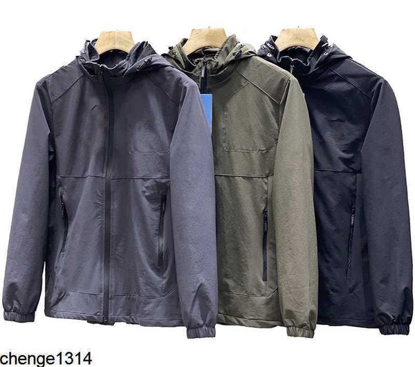 men's jackets version designers men's high-end jacket heat wicking animal embroidery pattern europe waterproof outdoor sports wind, Black;brown
men's jackets version designers men's high-end jacket heat wicking animal embroidery pattern europe waterproof outdoor sports wind, Black;brown