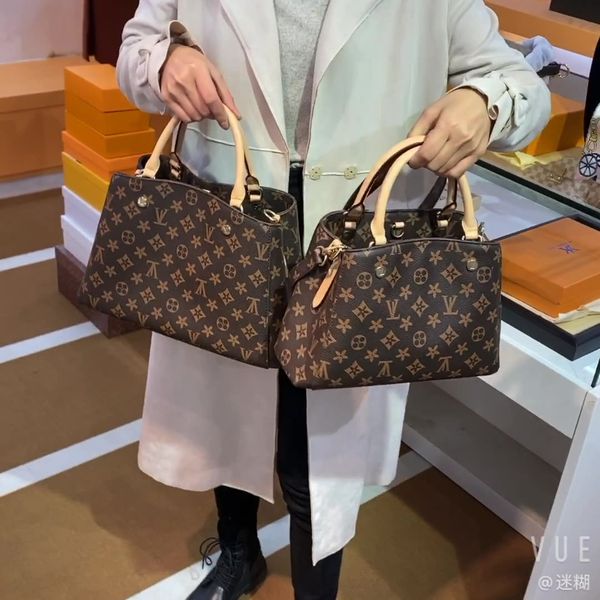 women luxurys designers bag handbag women handbags lady messenger fashion shoulder luxury tote wallet louise purse vutton crossbody viuton b
women luxurys designers bag handbag women handbags lady messenger fashion shoulder luxury tote wallet louise purse vutton crossbody viuton b
