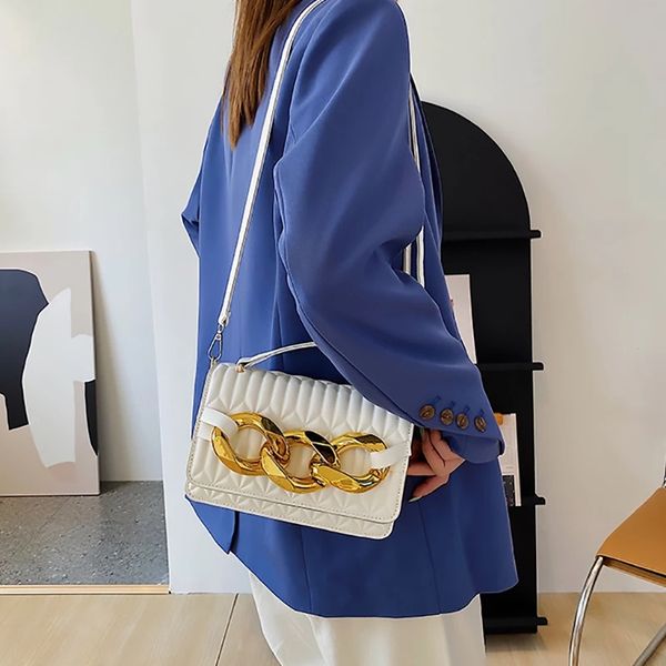 new crossbody woven bag women small square bags leather wooden handle flap shoulder messenger bags casual protable handbags white blue
new crossbody woven bag women small square bags leather wooden handle flap shoulder messenger bags casual protable handbags white blue