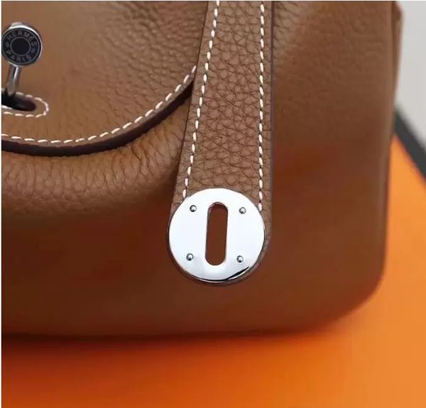 2023 5a superb new women's real leather bag lychee cowhide doctor hand shoulder purse craft all s handmade hands 26cm zxcq
2023 5a superb new women's real leather bag lychee cowhide doctor hand shoulder purse craft all s handmade hands 26cm zxcq