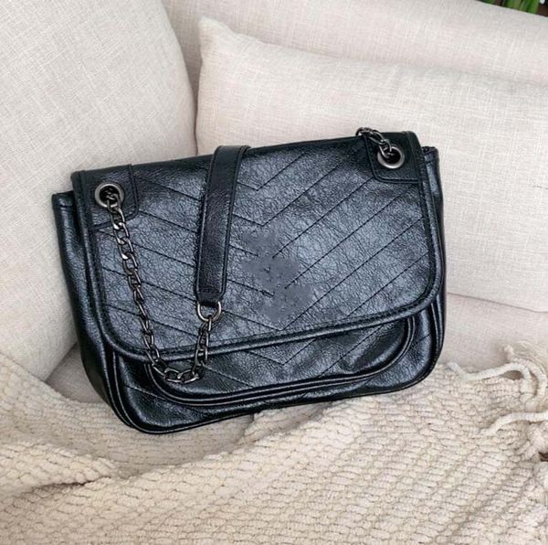 2022 new fashion designer bag chain women bags casual soft bag one shoulder messenger bag # 8903
2022 new fashion designer bag chain women bags casual soft bag one shoulder messenger bag # 8903