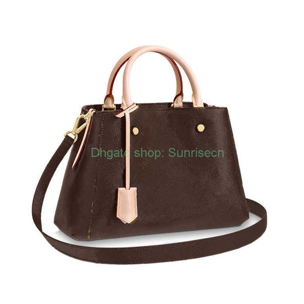 3 size handbags luxury designer bag classic large capacity totes wallets briefcase casual shoulder bags letter print pattern design for men
3 size handbags luxury designer bag classic large capacity totes wallets briefcase casual shoulder bags letter print pattern design for men