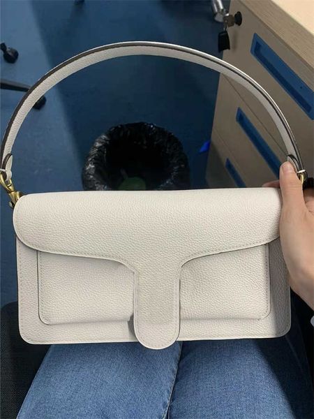 perfect designer tabby shoulder bag famous spring bacchus bag vintage brass c buckle hardware leather uette
perfect designer tabby shoulder bag famous spring bacchus bag vintage brass c buckle hardware leather uette