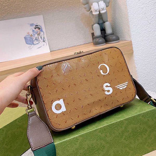 ophidia round crossbody bags for women co-branded camera bags fashion letters red green ribbon genuine leather gold metal parts wallet
ophidia round crossbody bags for women co-branded camera bags fashion letters red green ribbon genuine leather gold metal parts wallet