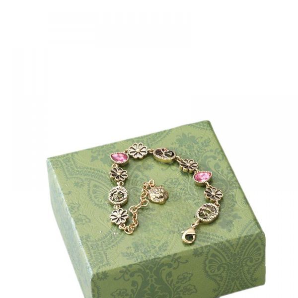 luxury design bangles brand flower bracelet famous women 18k gold plated crysatl rhinestone wristband link chain couple gifts jewerlry acces, Golden;silver
luxury design bangles brand flower bracelet famous women 18k gold plated crysatl rhinestone wristband link chain couple gifts jewerlry acces, Golden;silver