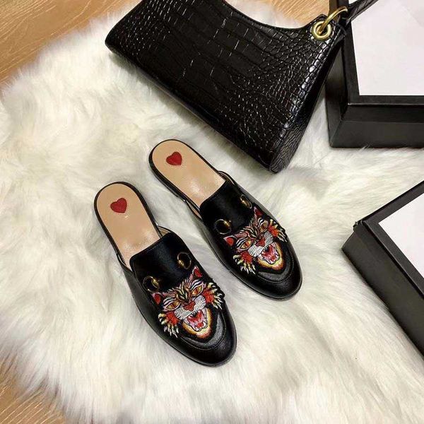 paris women slippers summer girls beach slides flip flops loafers embroidered slippers large with box shoe008 1713-3, Black
paris women slippers summer girls beach slides flip flops loafers embroidered slippers large with box shoe008 1713-3, Black