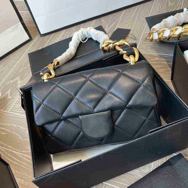 wholesale ladies mini cover french designer bags lambskin pink black white handbags designers oversized gold-tone metal chains aged hardware
wholesale ladies mini cover french designer bags lambskin pink black white handbags designers oversized gold-tone metal chains aged hardware