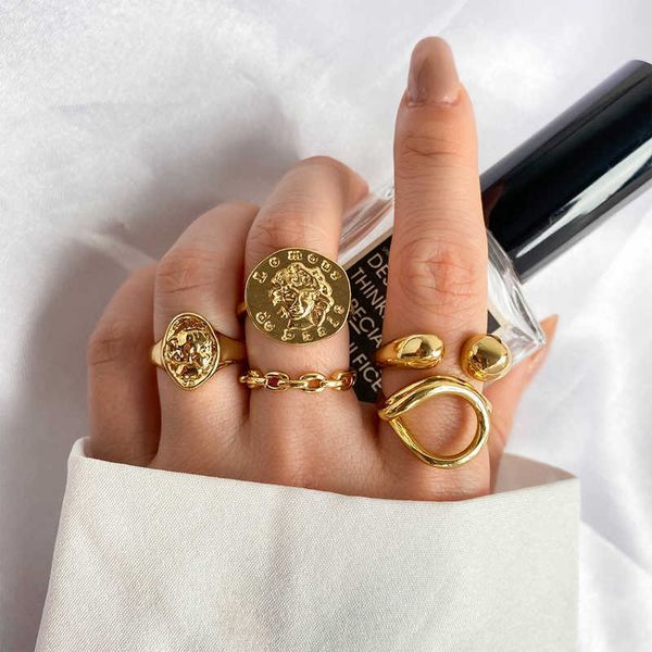 cluster rings kiss wife punk golden portrait coin chain geometric rings set new fashion open rings for women 2021trend jewelry gifts l221011, Golden;silver
cluster rings kiss wife punk golden portrait coin chain geometric rings set new fashion open rings for women 2021trend jewelry gifts l221011, Golden;silver