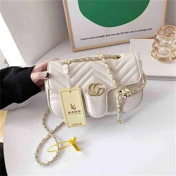 70% off 2023 designer bag trend embroidered chain lock small square single women's messenger
70% off 2023 designer bag trend embroidered chain lock small square single women's messenger