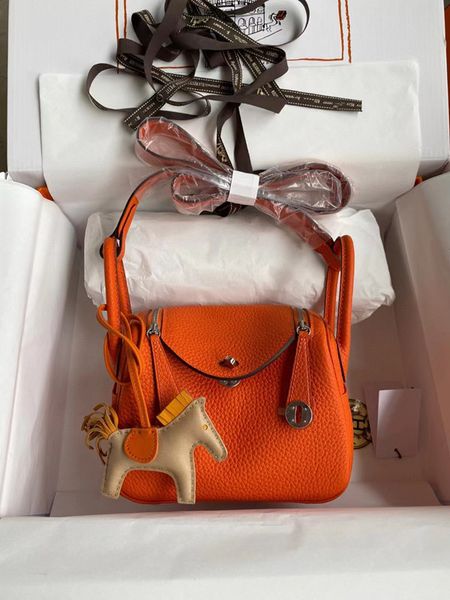 5a superb new women's real leather bag lychee cowhide doctor handbag shoulder purse craft all s handmade handbags classic style t565
5a superb new women's real leather bag lychee cowhide doctor handbag shoulder purse craft all s handmade handbags classic style t565