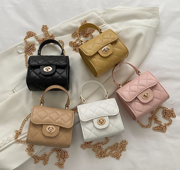 lady style children handbags girls diamond lattice quilted one-shoulder bags kids metals chain messenger bag q9236, Black
lady style children handbags girls diamond lattice quilted one-shoulder bags kids metals chain messenger bag q9236, Black