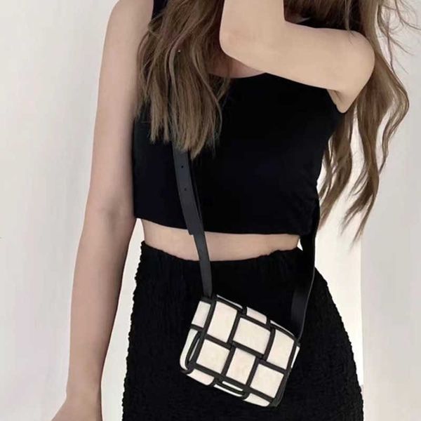 designer bags women shoulder bag 6 grid black and white woven crossbody bag small square shoulders mini wallet cross body trend
designer bags women shoulder bag 6 grid black and white woven crossbody bag small square shoulders mini wallet cross body trend