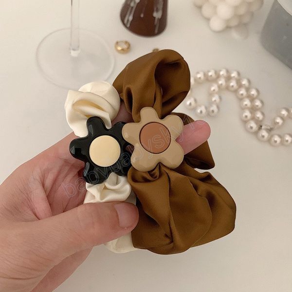 korean woman flower elastics hair band high-grade solid color scrunchies ladies ponytail hold hair accessories, Slivery;white
korean woman flower elastics hair band high-grade solid color scrunchies ladies ponytail hold hair accessories, Slivery;white