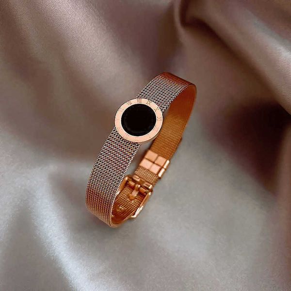 cluster rings stainless steel bracelet for women roman letter titanium steel bracelet dent simple bracelet jewelry wholesale l221011, Golden;silver
cluster rings stainless steel bracelet for women roman letter titanium steel bracelet dent simple bracelet jewelry wholesale l221011, Golden;silver