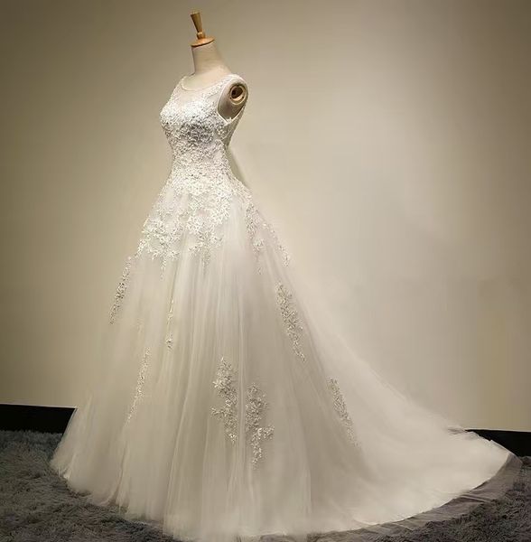 2023 new wedding dress beads and pearls decoration luxury elegant wedding gowns super draped and pastels tiers crystal ruffle, White