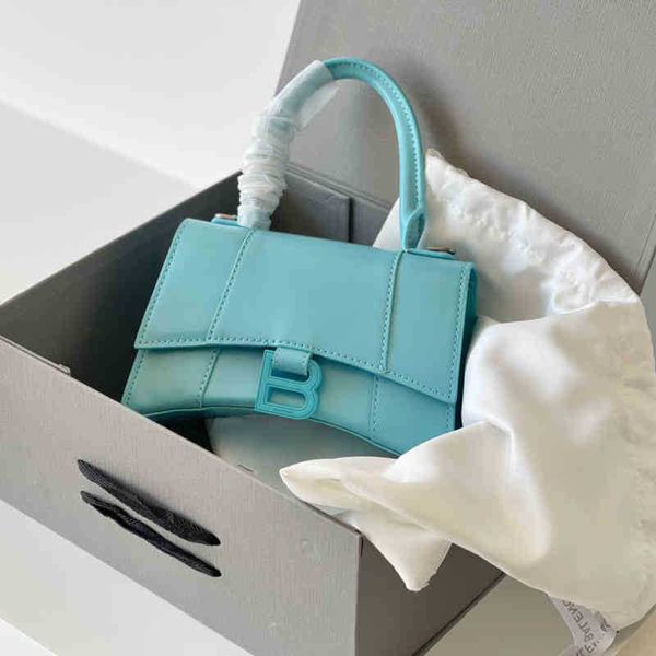 designer shoulder balencaigass bags blue selling sky full leather women's bag hourglass portable messenger
designer shoulder balencaigass bags blue selling sky full leather women's bag hourglass portable messenger