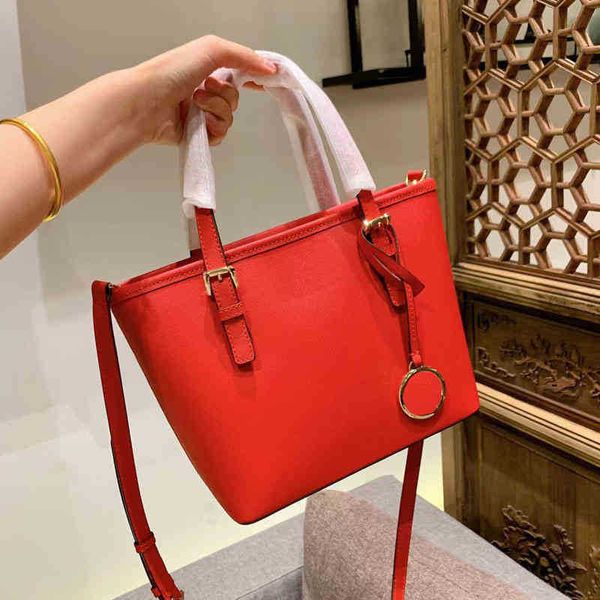 totes tote bags designer shoulder bag women handbags cowhide all-match multifunction shopper shoulder handbag 221017
totes tote bags designer shoulder bag women handbags cowhide all-match multifunction shopper shoulder handbag 221017