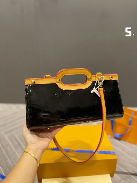 shoulder bag luxury tote purse brand handbag message bags cluth classic genuine leather patent crossbody original 5a quality old flower 33cm
shoulder bag luxury tote purse brand handbag message bags cluth classic genuine leather patent crossbody original 5a quality old flower 33cm