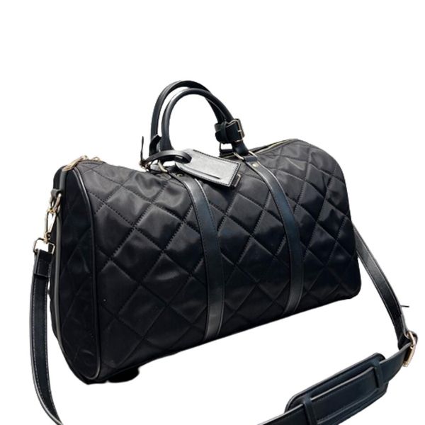 designer nylon travelling bag fashion men commerce gentleman handbag high capacity portable classic duffel single-shoulder bag 22090019
designer nylon travelling bag fashion men commerce gentleman handbag high capacity portable classic duffel single-shoulder bag 22090019