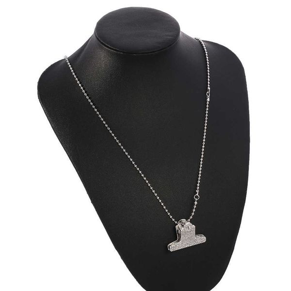 pendant necklaces selling hip-hop rhinestone shiny clip necklace fashion rock jewelry necklace malar chain jewelry gifts l221011, Silver
pendant necklaces selling hip-hop rhinestone shiny clip necklace fashion rock jewelry necklace malar chain jewelry gifts l221011, Silver