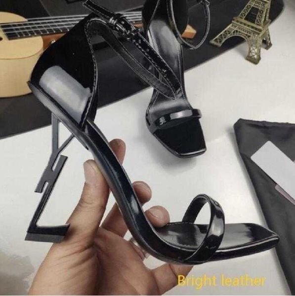 designer stiletto high heels shoes sandals women shoes banquet stylist summer shoe quality letter brand black bright leather bandage wrap
designer stiletto high heels shoes sandals women shoes banquet stylist summer shoe quality letter brand black bright leather bandage wrap