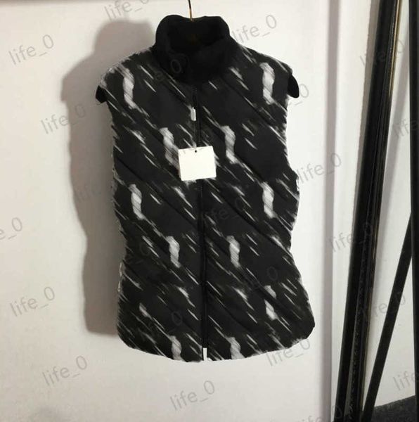 designer brand down jackets full body print diamond lattice zip stand collar sleeveless puffer coats fashion womens winter jacket, Black
designer brand down jackets full body print diamond lattice zip stand collar sleeveless puffer coats fashion womens winter jacket, Black