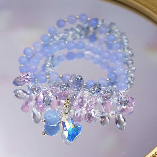 beaded strands shiny 3 circles heart pendant blue natural stone pink artificial crystal beaded women's bracelets luxury fashion jewelry, Black
beaded strands shiny 3 circles heart pendant blue natural stone pink artificial crystal beaded women's bracelets luxury fashion jewelry, Black