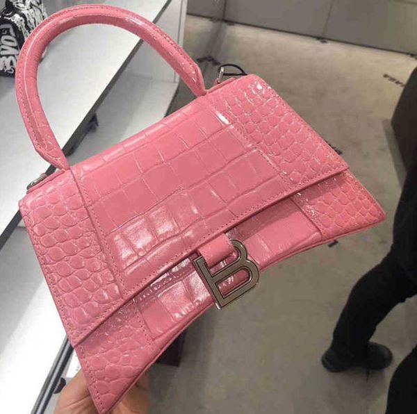 designer shoulder balencaigass bags bag star's same women's 2022 versatile crocodile b-messenger family hourglass
designer shoulder balencaigass bags bag star's same women's 2022 versatile crocodile b-messenger family hourglass