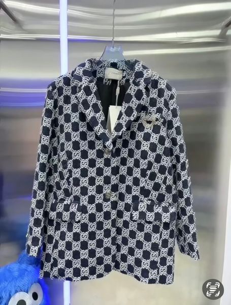 women's suits & blazers luxury designer classic suit designer clothes blazer with full letters 2022 spring new released, White;black
women's suits & blazers luxury designer classic suit designer clothes blazer with full letters 2022 spring new released, White;black