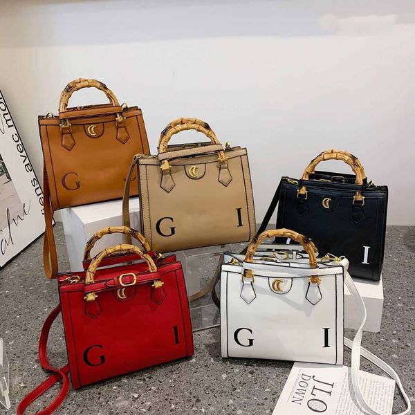 designer bags totes women handbag luxury classic brand handbag fashion multicolor splicing large capacity bamboo travel bag tote
designer bags totes women handbag luxury classic brand handbag fashion multicolor splicing large capacity bamboo travel bag tote