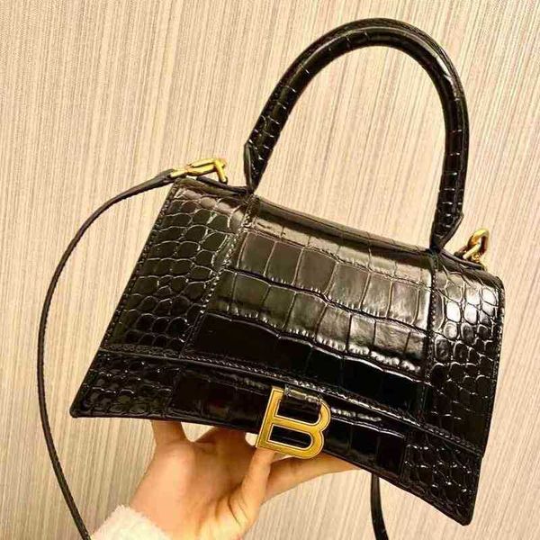designer handbags balencaigass fashion bags crocodile hourglass family women's handbag 2022 messenger net red same foreign style should
designer handbags balencaigass fashion bags crocodile hourglass family women's handbag 2022 messenger net red same foreign style should