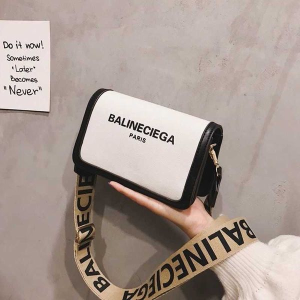 lufengliu summer women purse and handbags 2022 new fashion casual small square bags unique designer shoulder messenger bags
lufengliu summer women purse and handbags 2022 new fashion casual small square bags unique designer shoulder messenger bags